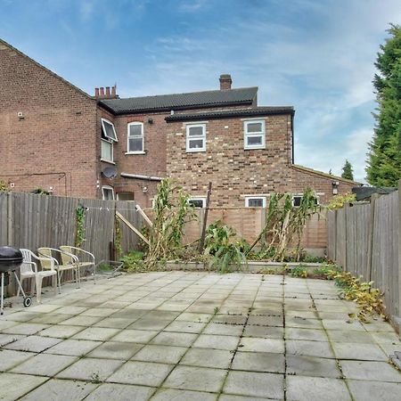 090 Beautiful 1 Bedroom Flat Near Luton Town And Station Bagian luar foto