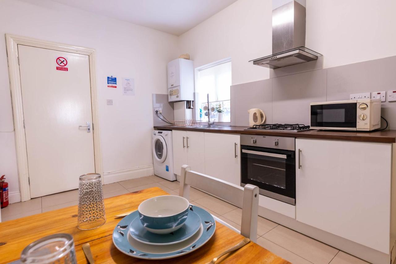 090 Beautiful 1 Bedroom Flat Near Luton Town And Station Bagian luar foto
